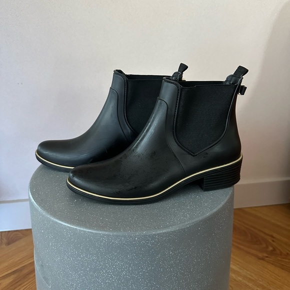 Kate Spade Black Winter Rain Boots with Elastic Panels - Picture 1 of 4